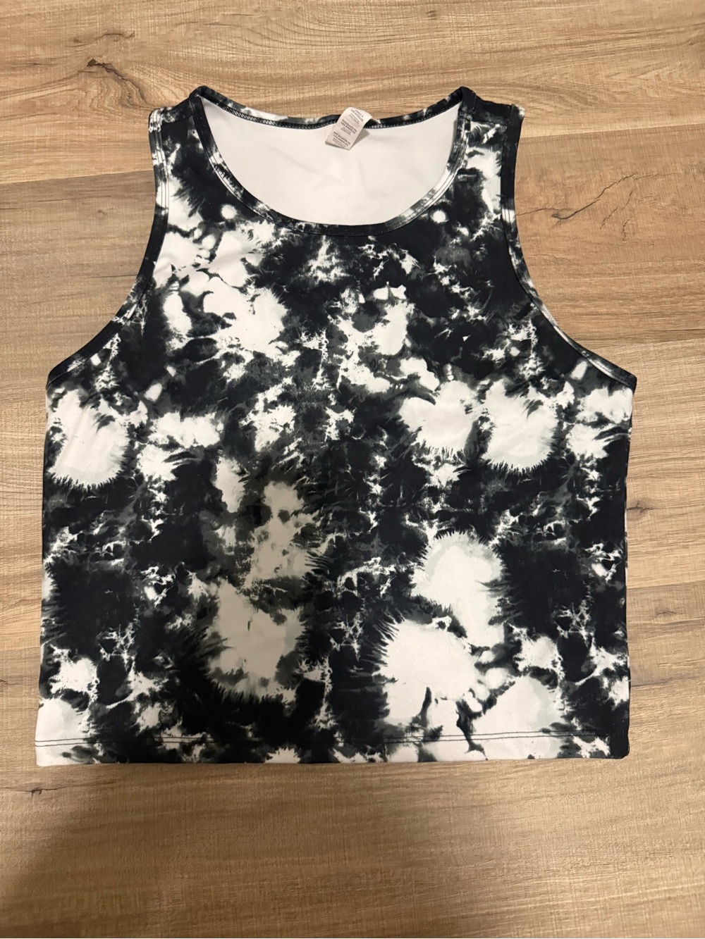 Balance Collection Black & White Tie-Dye Crop Athletic Tank Top